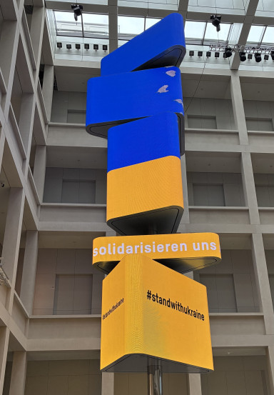 Gesehen im Nebau des Berliner Schlosses - Solidarität mit der Ukraine. Photo Stephan Zilkens