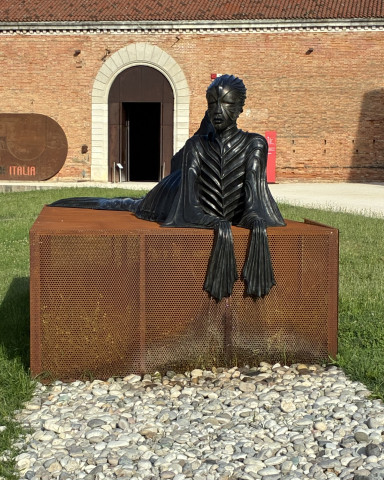Wangechi Mutu, SimbiSiren, 2026, bronze – currently on display at the Arsenale, Venice; photo by Stephan Zilkens